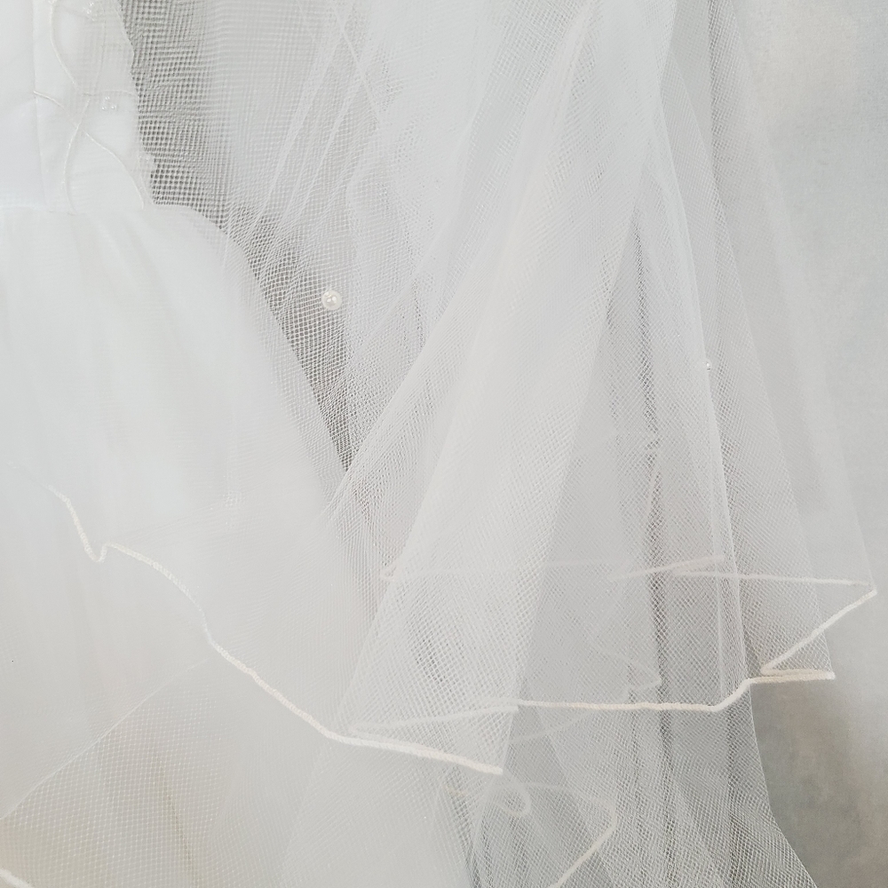 Vintage Communion Dress and Veil - Picture 6 of 11